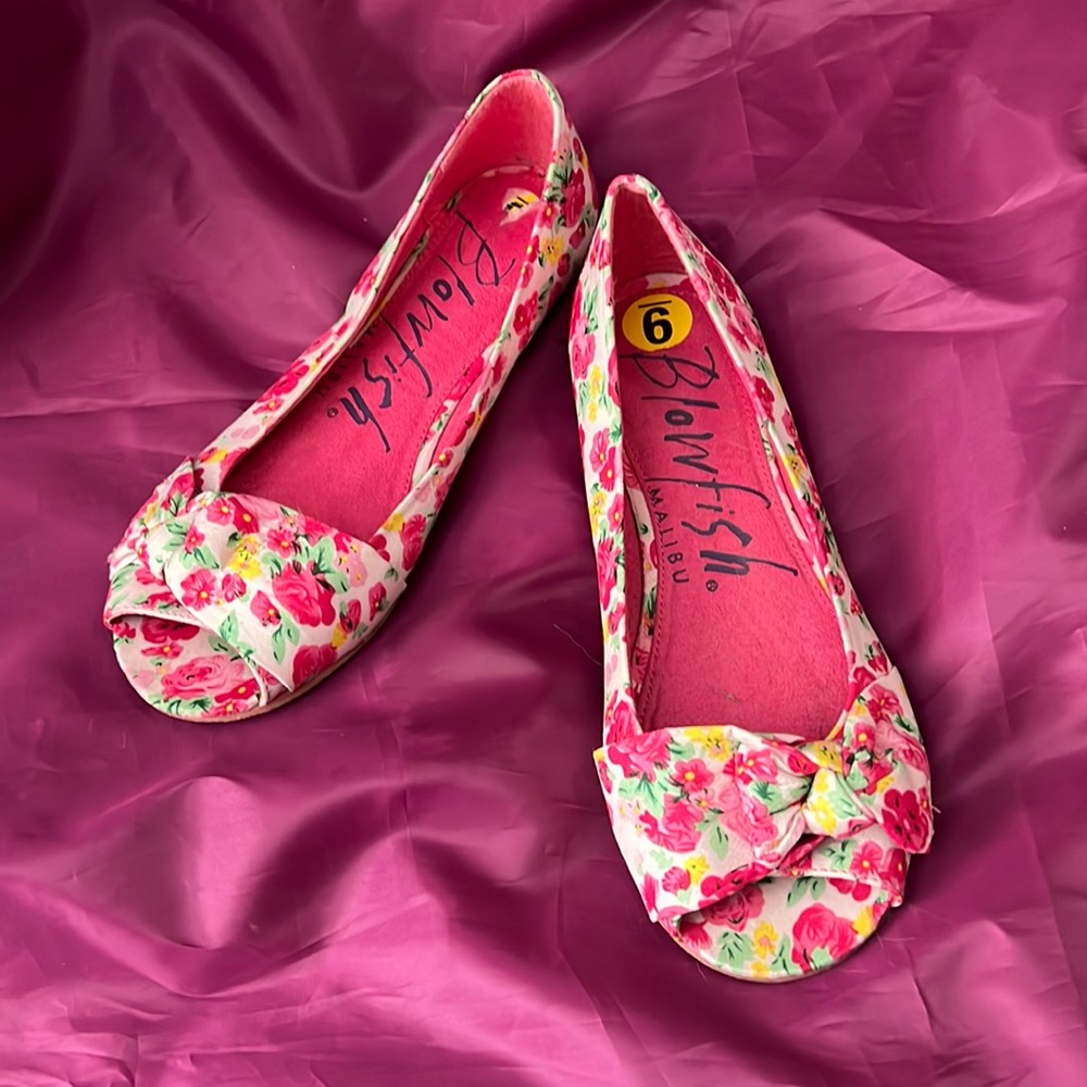 Blowfish Malibu open toe floral flats